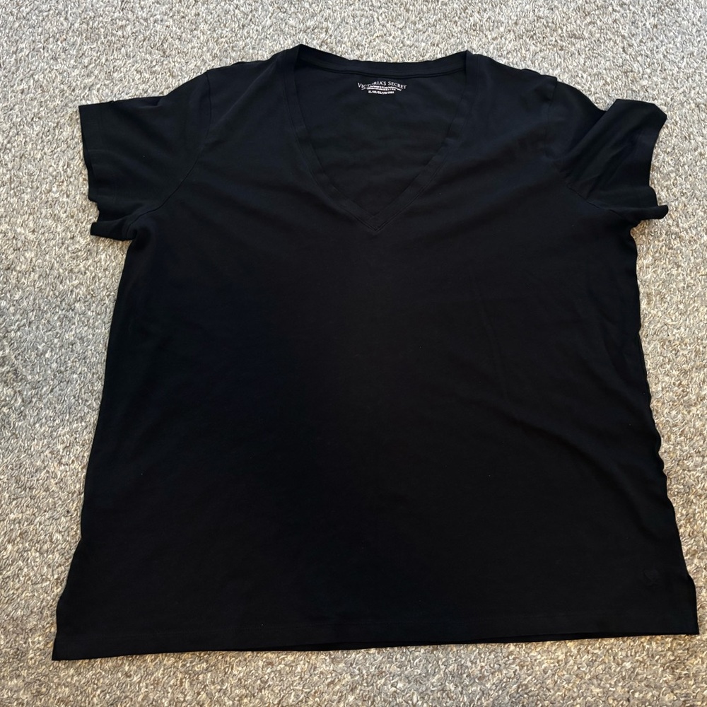 Victoria’s Secret black soft t shirt size XL
